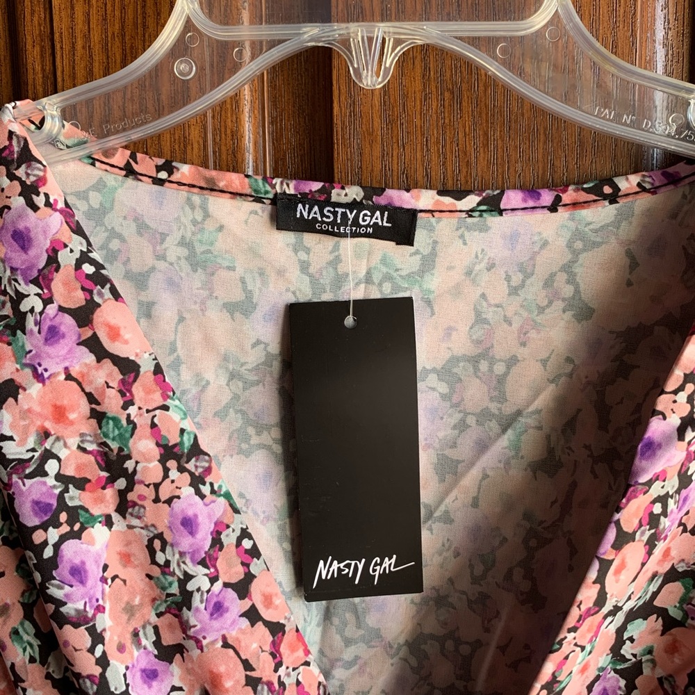 NWT Nasty Gal pink floral frilly faux wrap dress - Picture 3 of 16